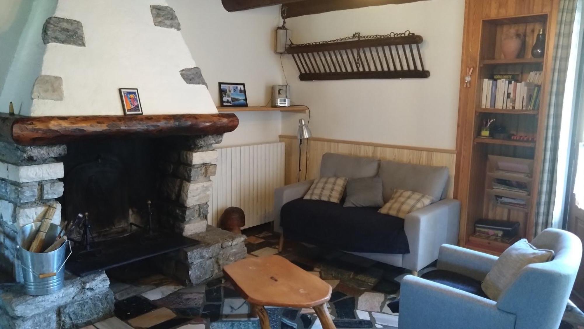 Gite De La Seoube Campan Exteriör bild